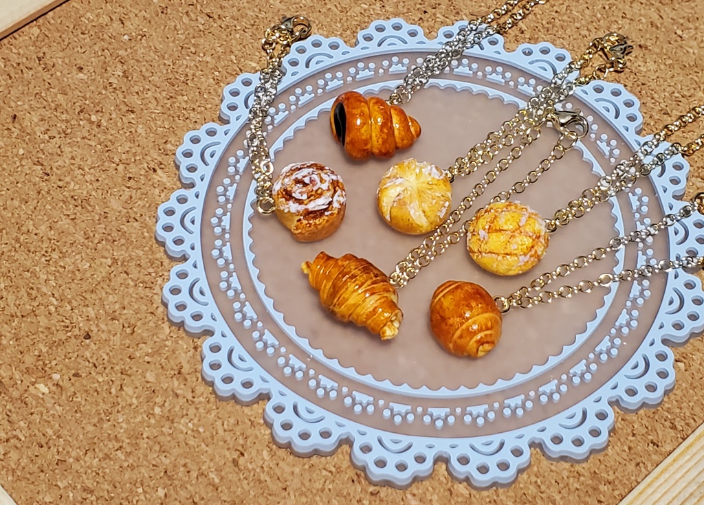 焼き立てパン🥐ポシェット