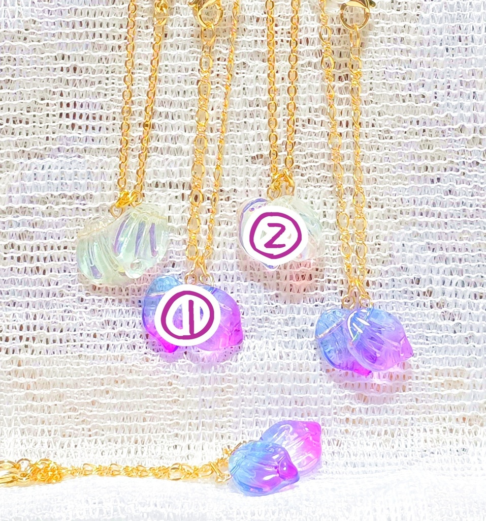 ウロコのポシェット