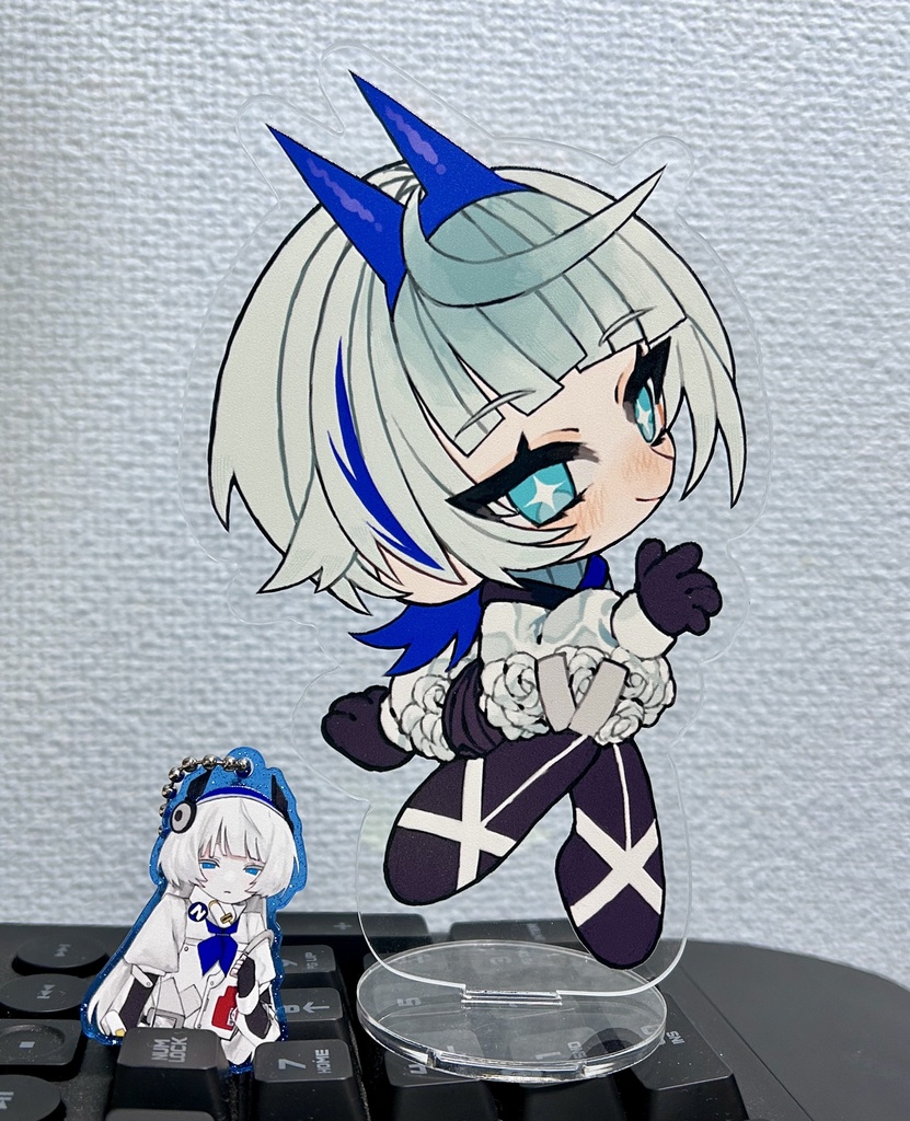 エヌ 大きなアクリルスタンド