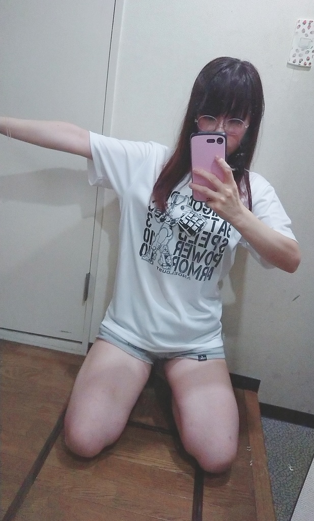 いちごアルファTシャツ