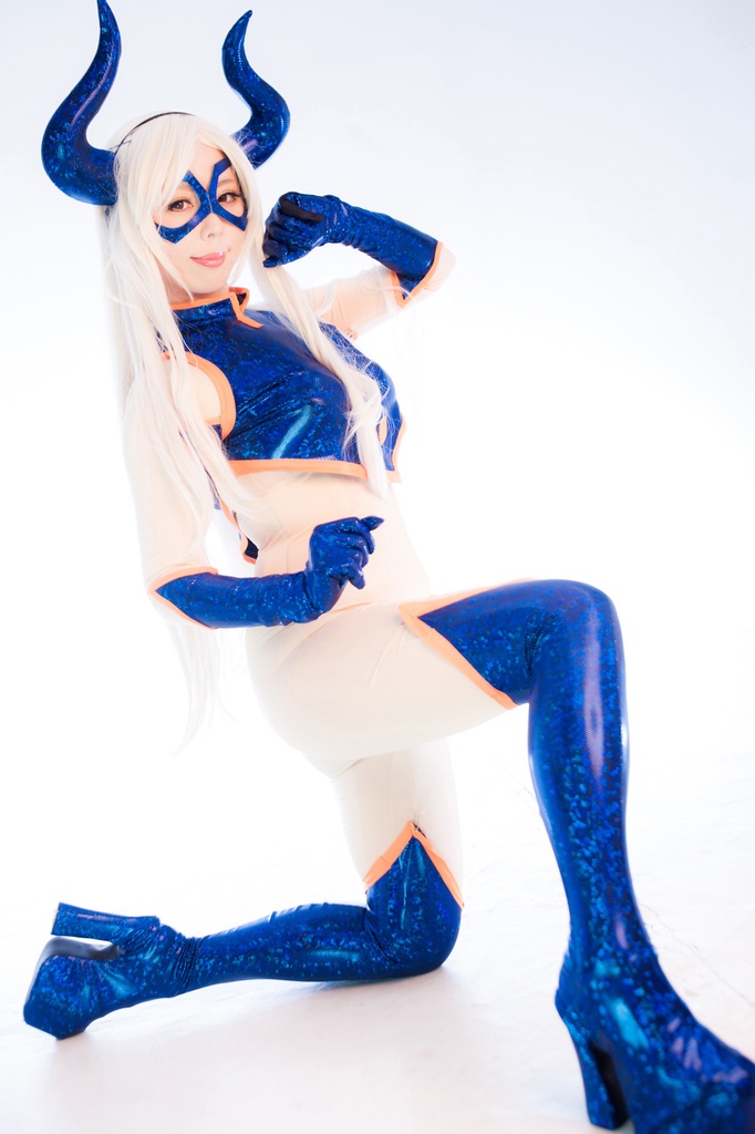 C97既刊コスプレ写真集Mrレディ(ヒロアカ)・ハントレス(バットマン)