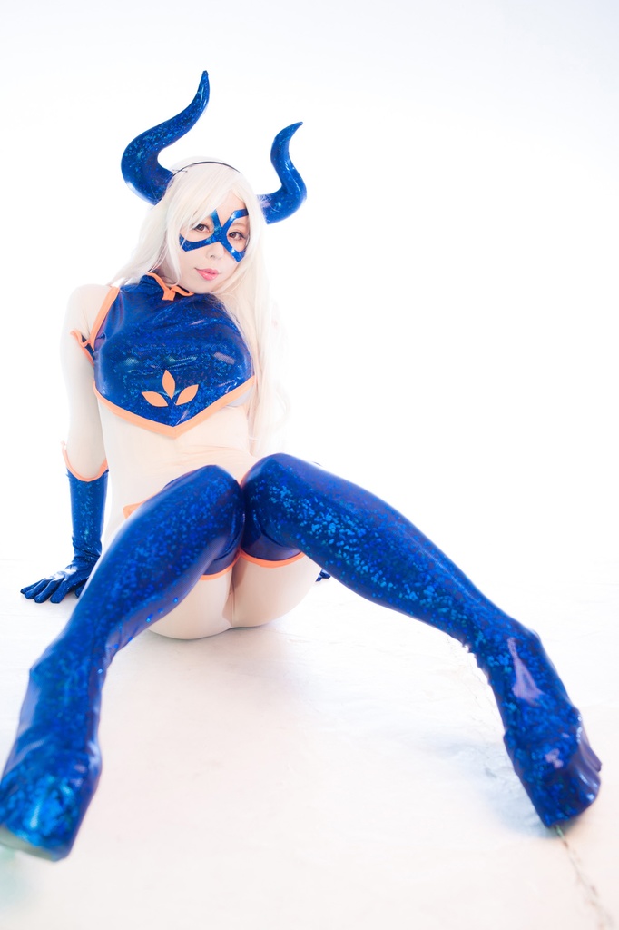 C97既刊コスプレ写真集Mrレディ(ヒロアカ)・ハントレス(バットマン)