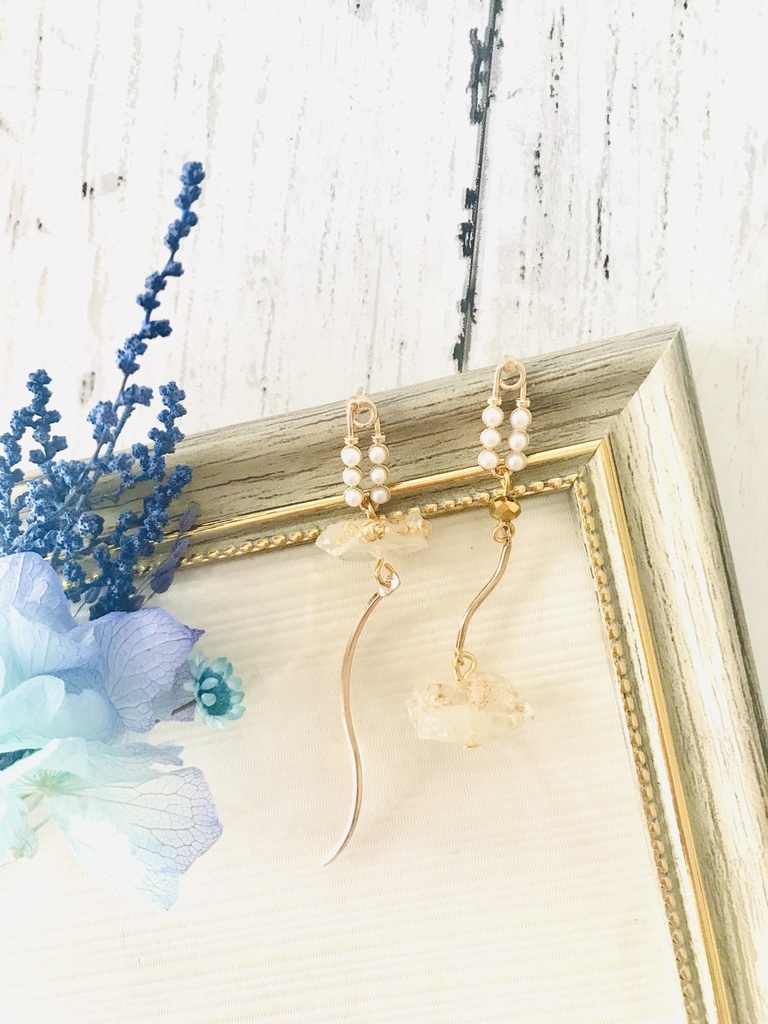 鉱石イヤーアクセ