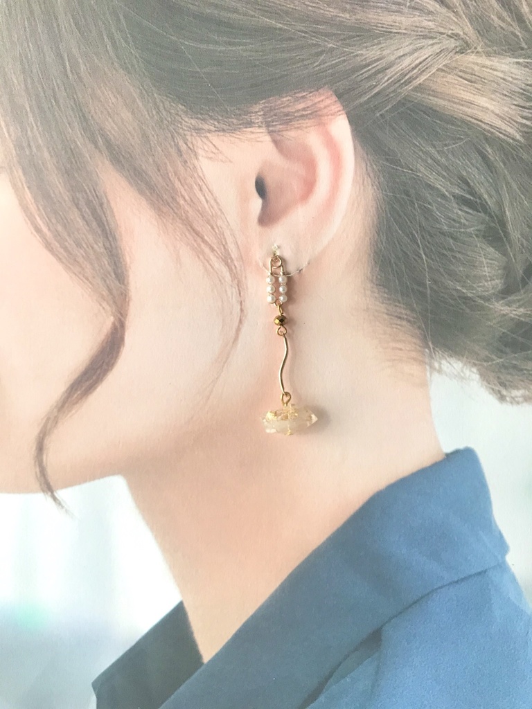 鉱石イヤーアクセ