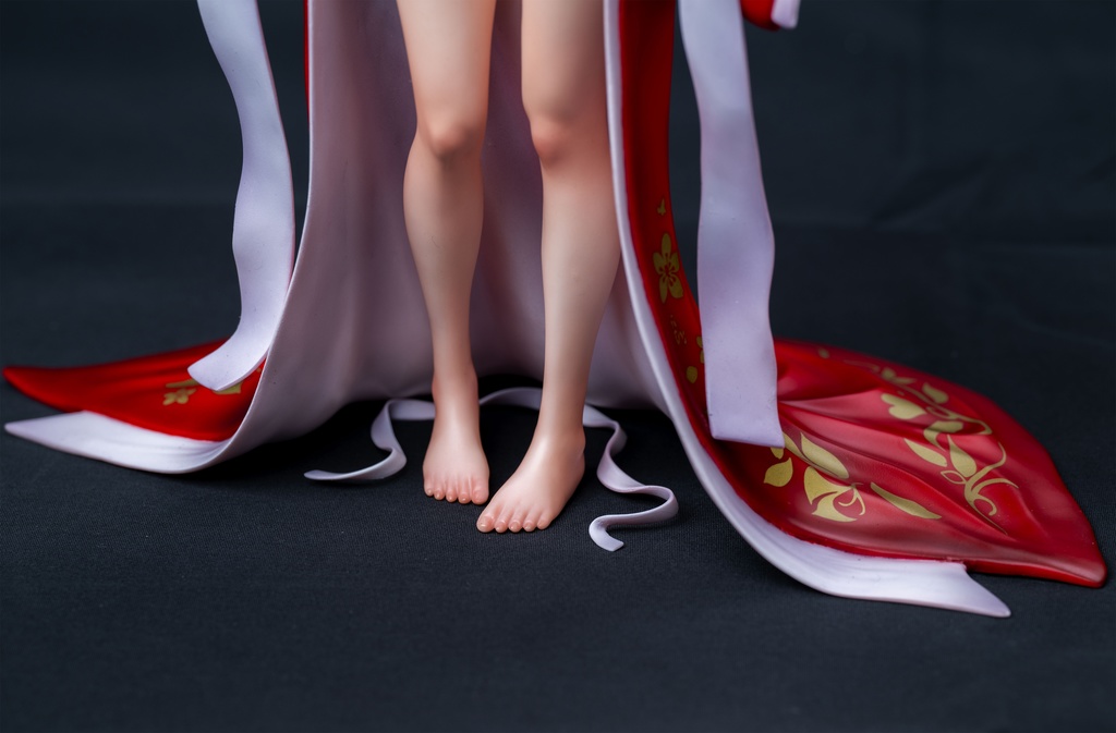 【二次予約】【アズールレーン】グロリアス とらぶるプラム Scale1/7 未塗装未組立ガレージキット