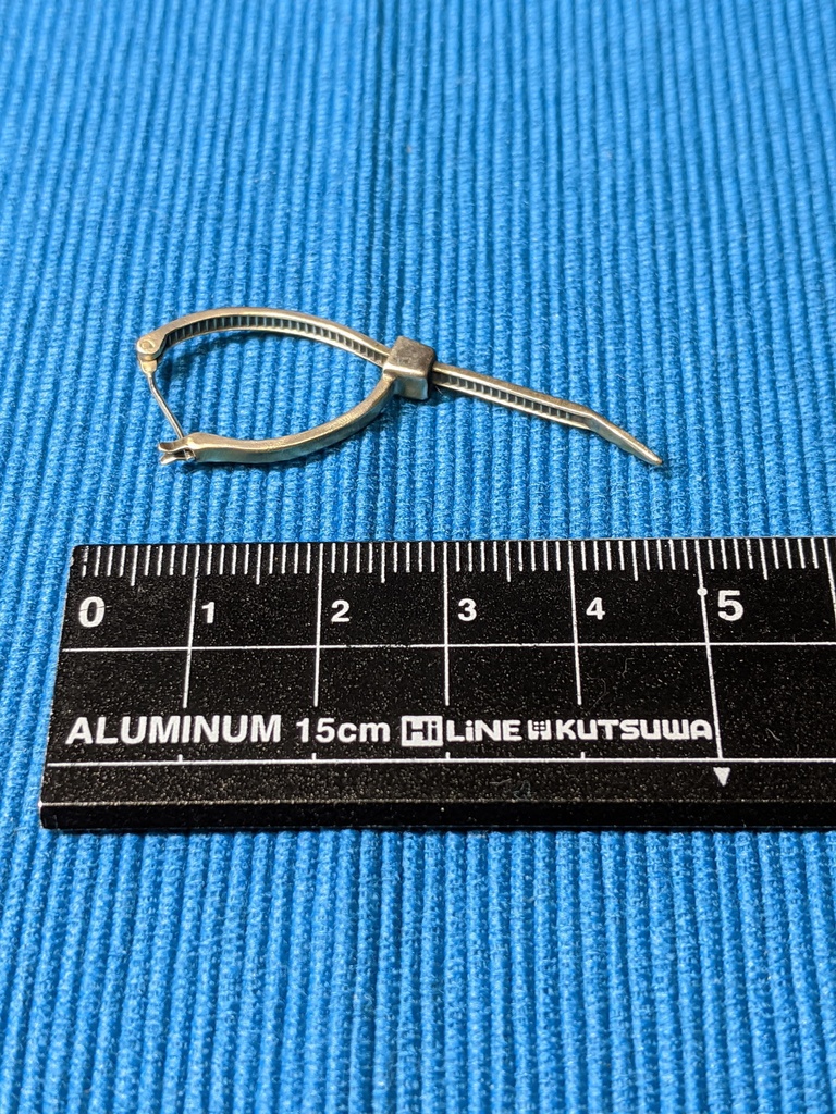 シルバーアクセサリー 結束バンドピアス 片耳用 送料込