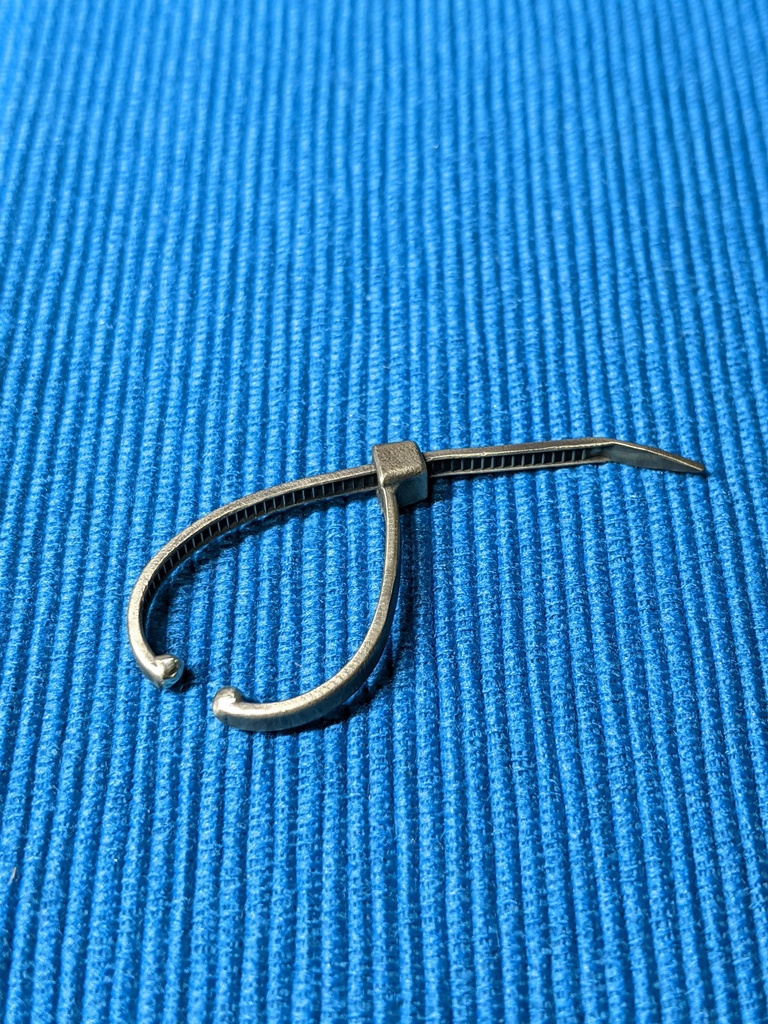 シルバーアクセサリー 結束バンドカフ 片耳用 送料込