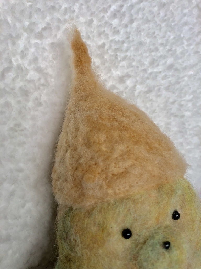 羊毛フェルト マフマフシリーズ とんがり