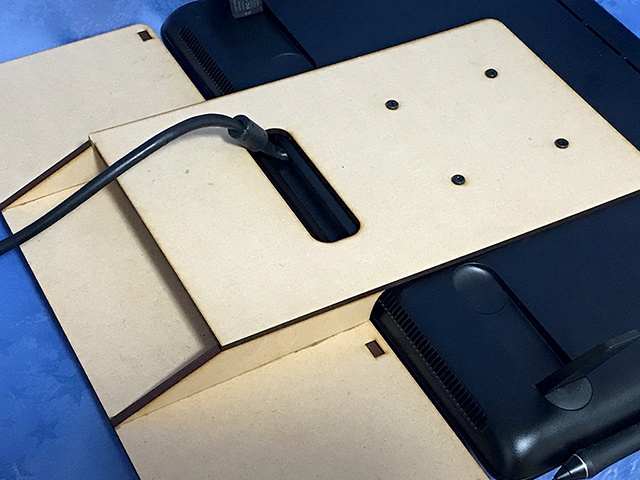 Cintiq 16 dtk-1660用 キーボード台