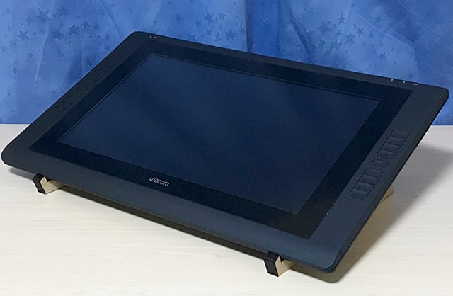 WACOM CINTIQ 22HD 用スタンド(傾斜角約25度固定)