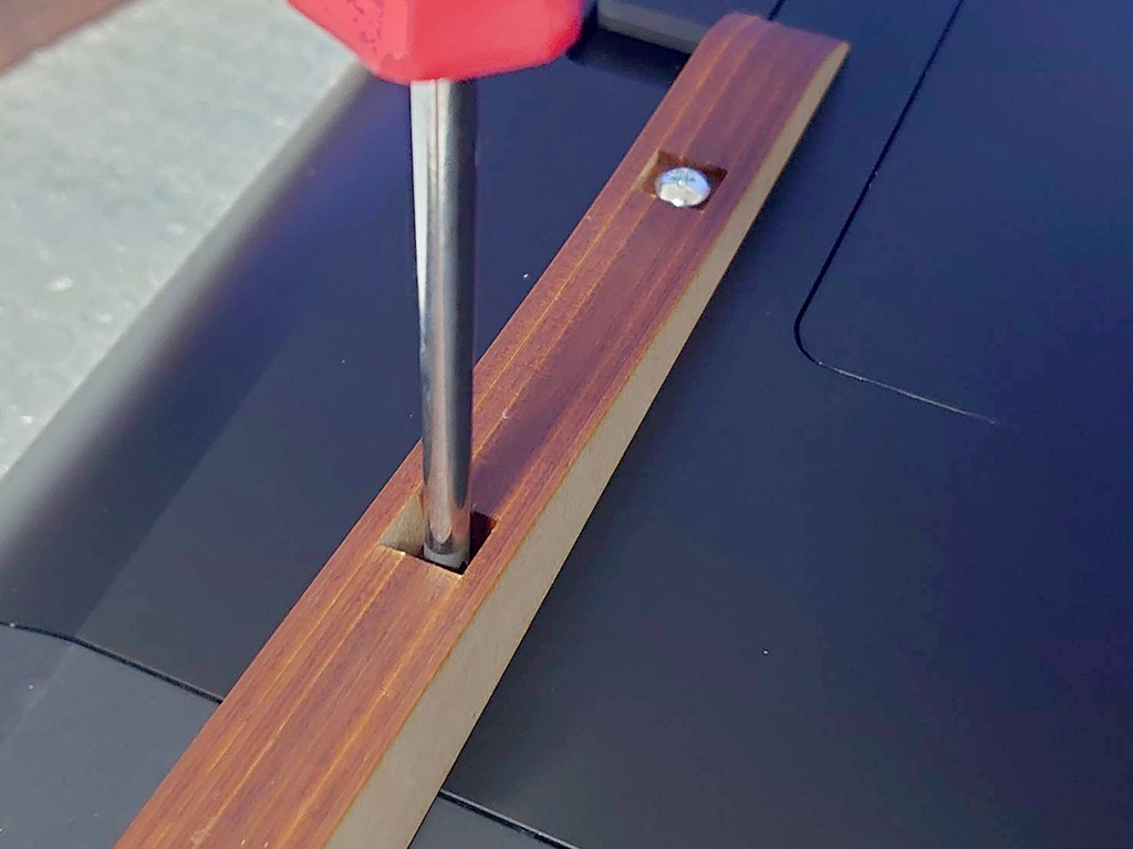 新発売!Cintiq Pro 24 直立スタンド 90度~60度角度調節可能