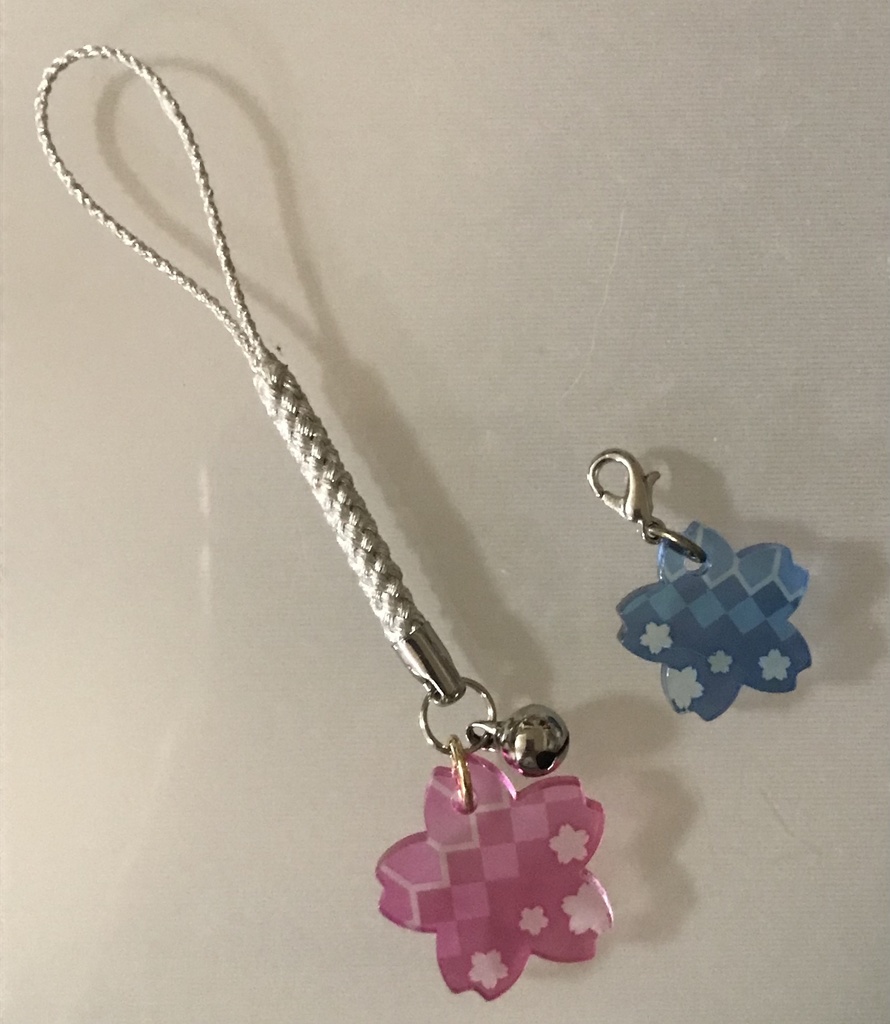 万年桜のウワサモチーフ根付