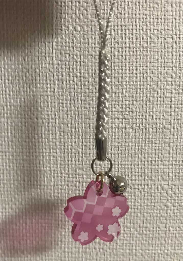 万年桜のウワサモチーフ根付