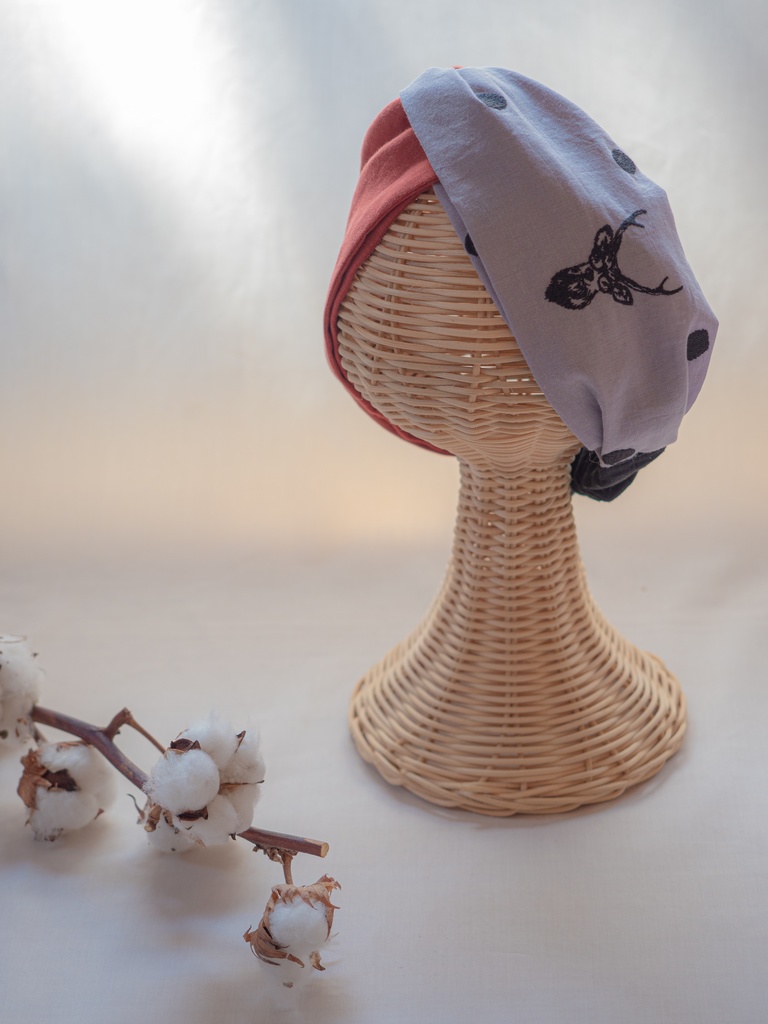 鹿の刺繍ターバン