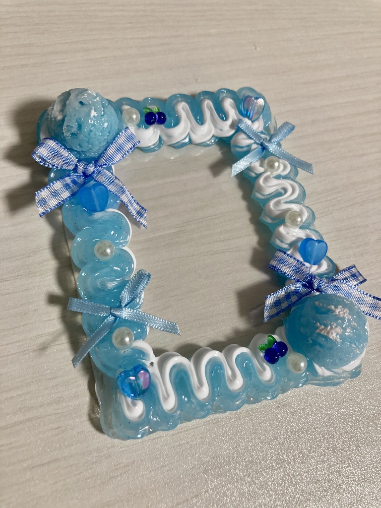 ホイップデコ　ハッピーアイスクリーム・ベリーソーダ