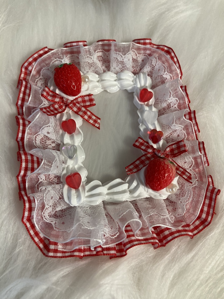 ホイップデコ ギンガムいちごショートケーキ