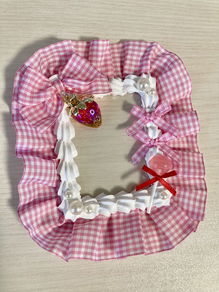 【B8】ホイップデコ　トレカケース