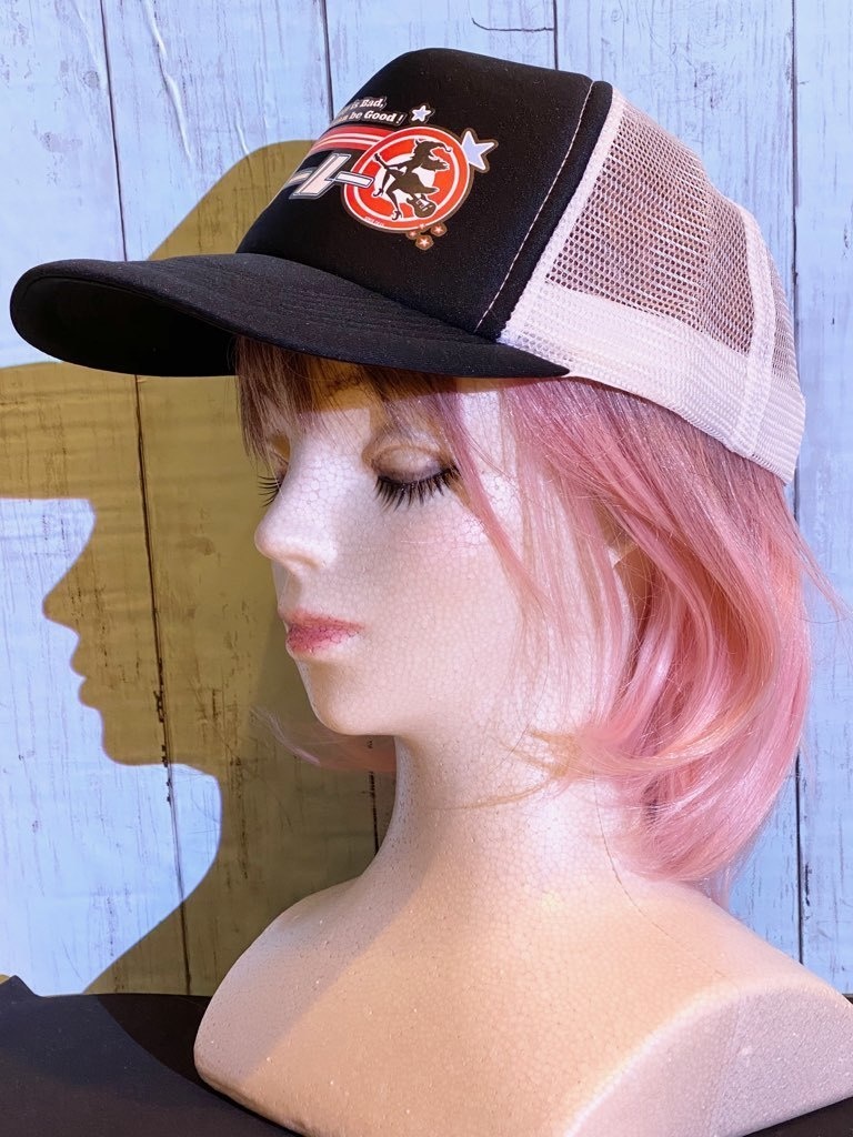 ホワイトメッシュキャップ