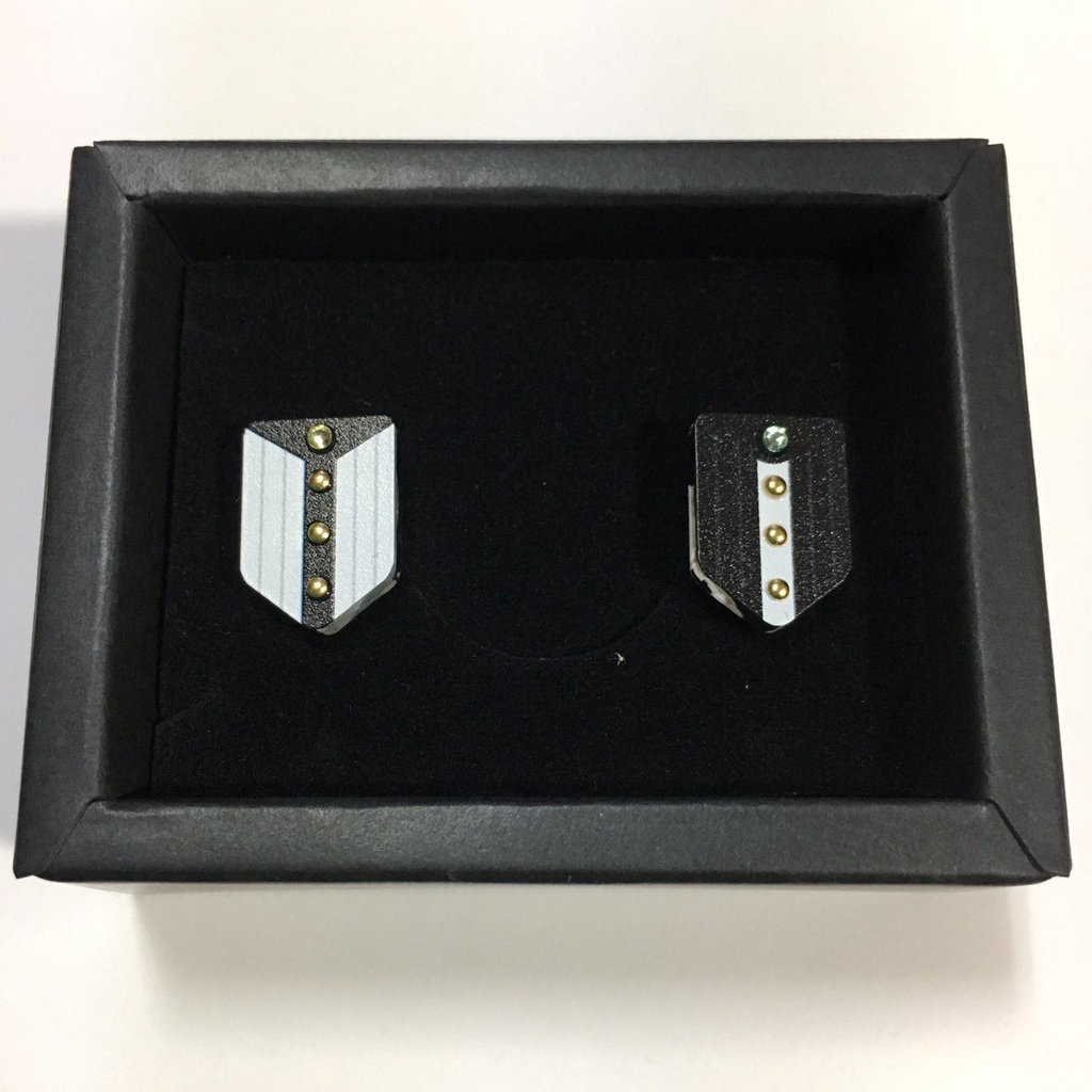 源氏イメージアクリルピアス/イヤリング