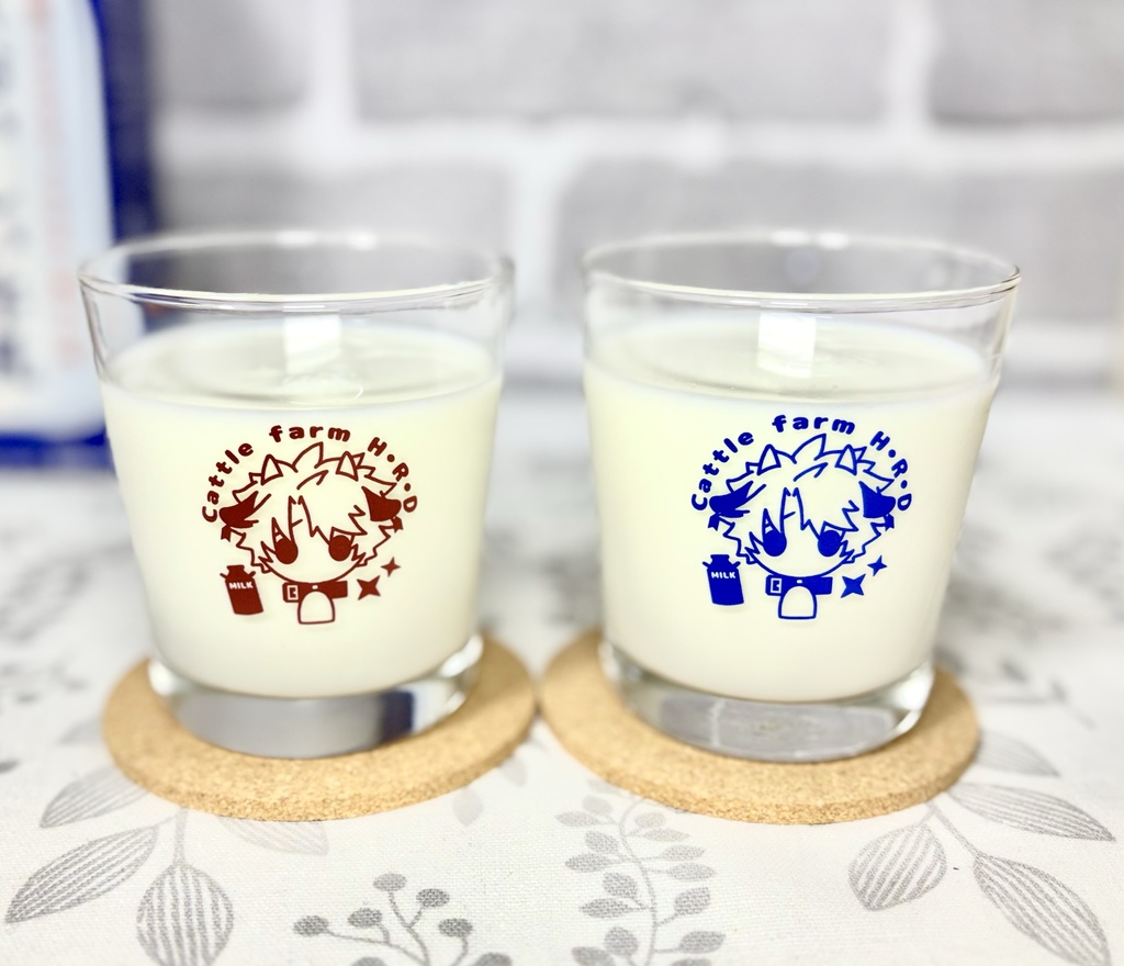 原田牧場の看板牛助グラス