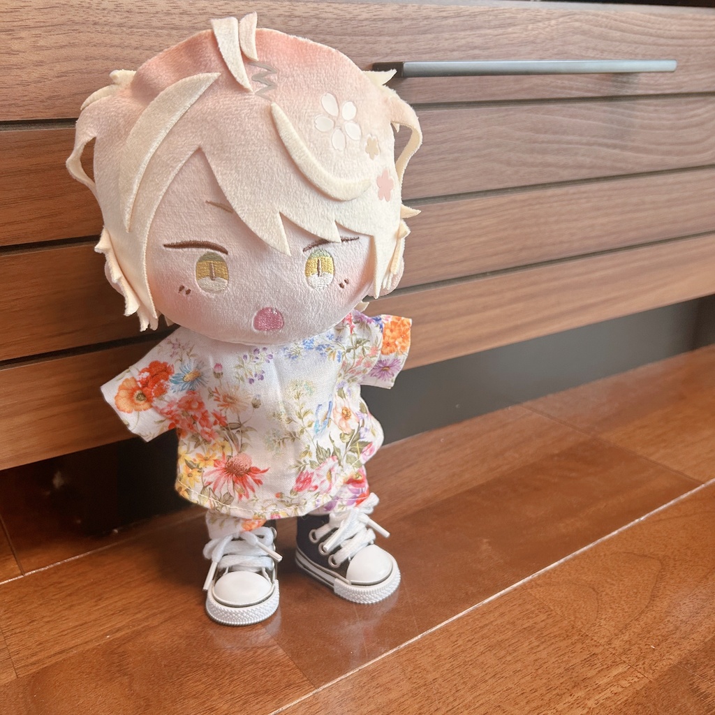 花柄シャツとズボンの2点セット