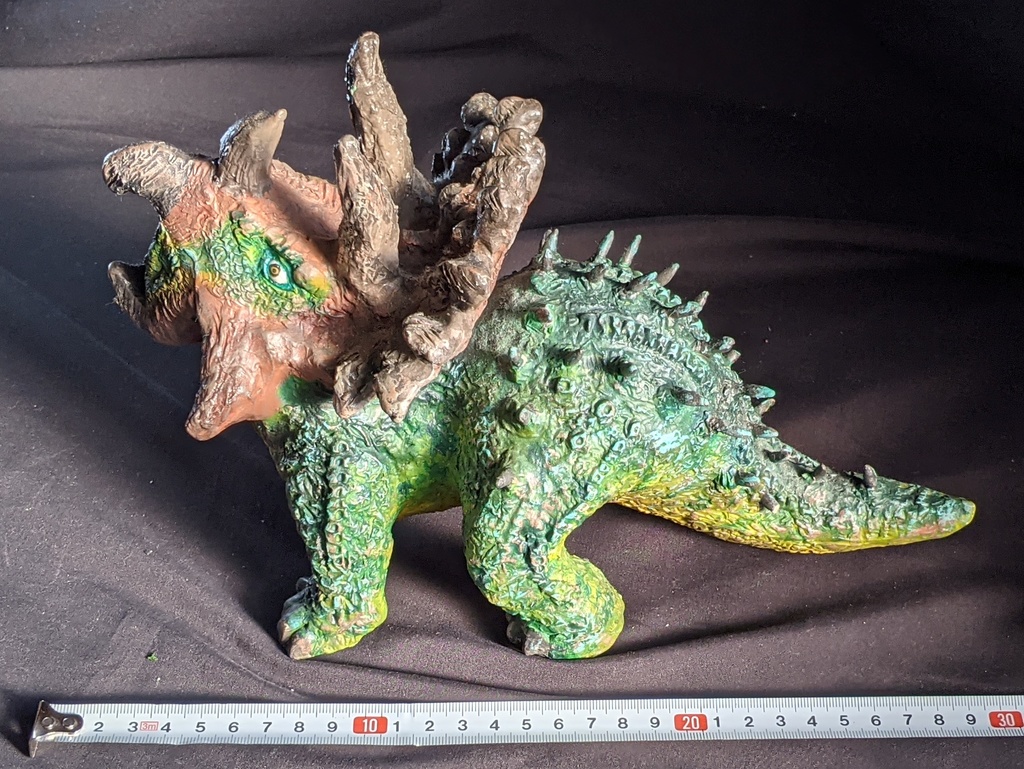 ディフォルメ・トリケラトプス