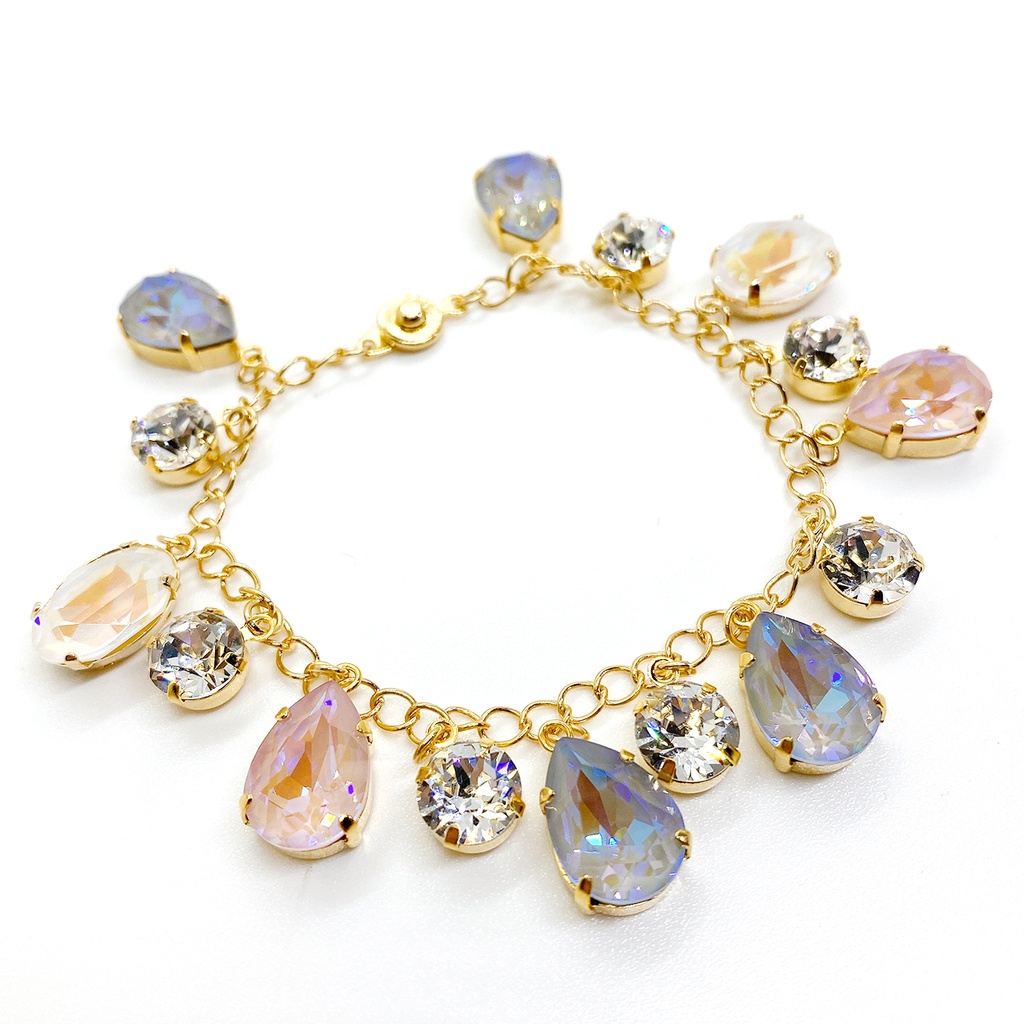 『パーティで女の子に話しかけるには』イメージブレスレット