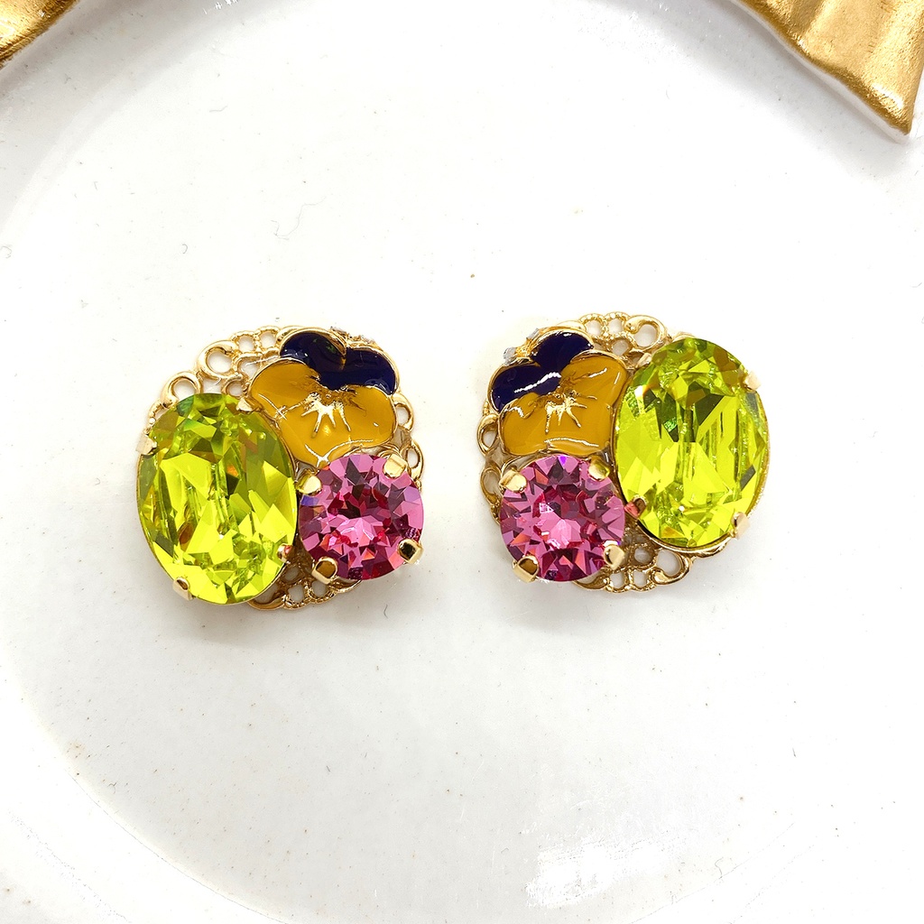 『秘密の花園』イメージイヤーアクセサリー