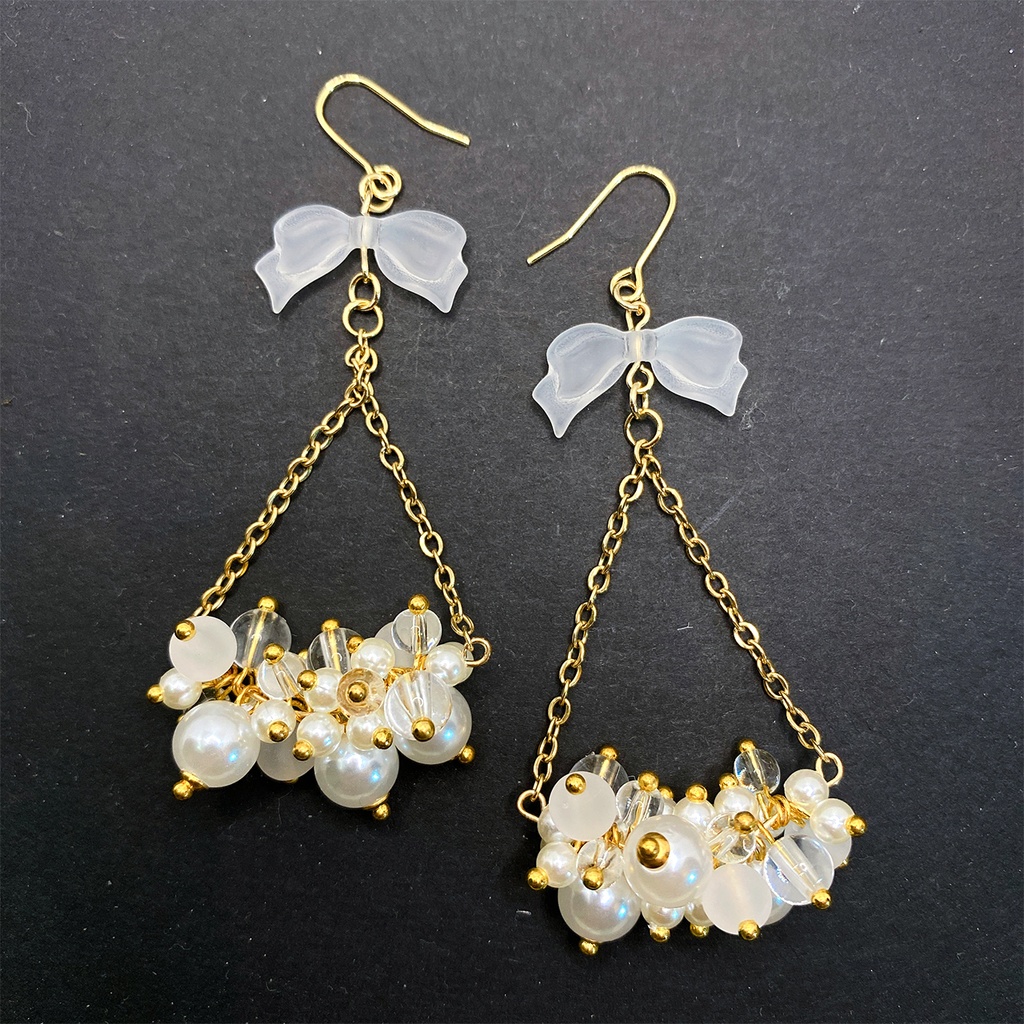 『秘密への招待状』イメージピアス・イヤリング