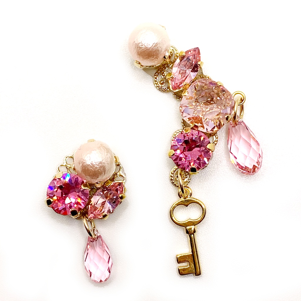 『ピンク・クラウド』イメージイヤーカフ