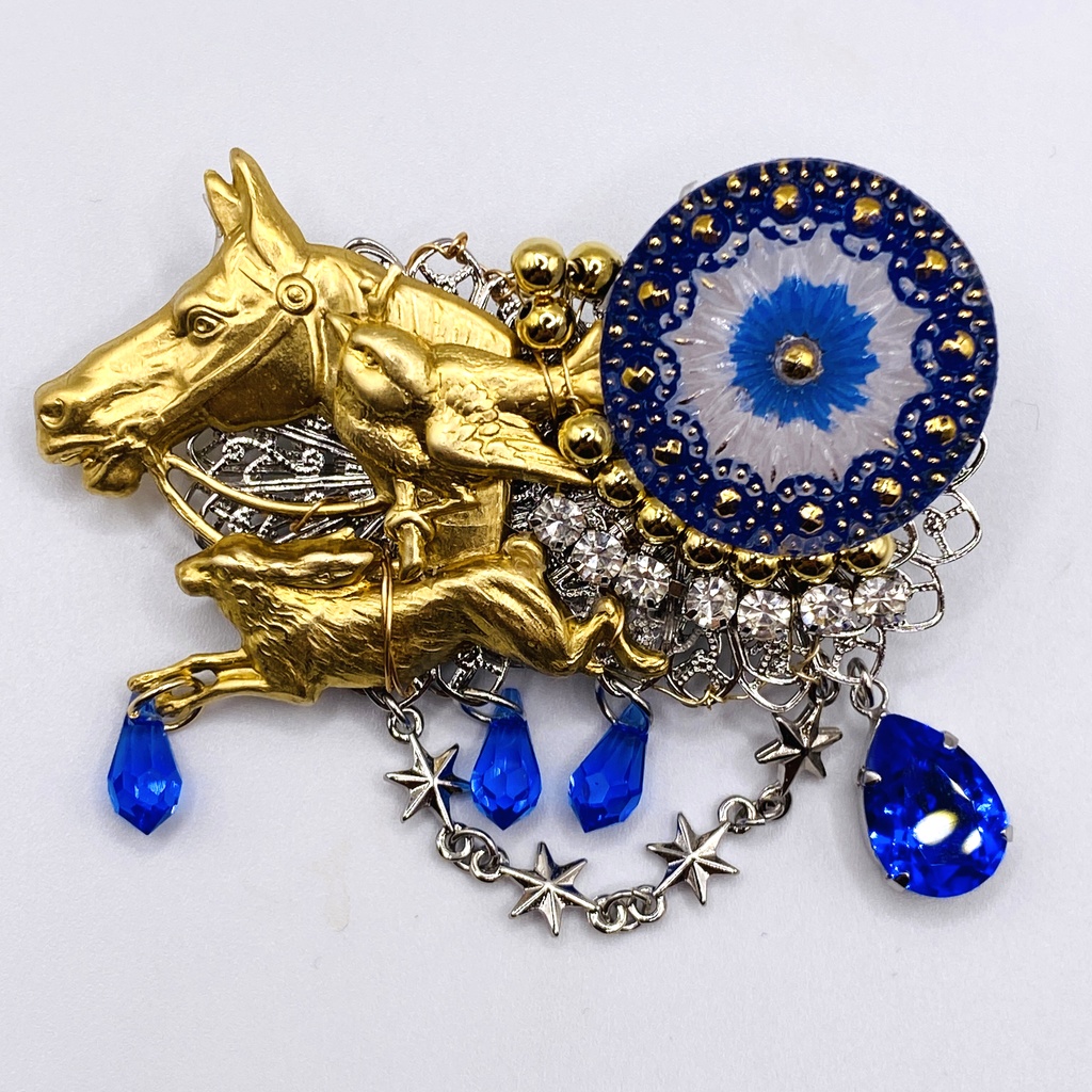 MAD TRIGGER CREW イメージブローチ