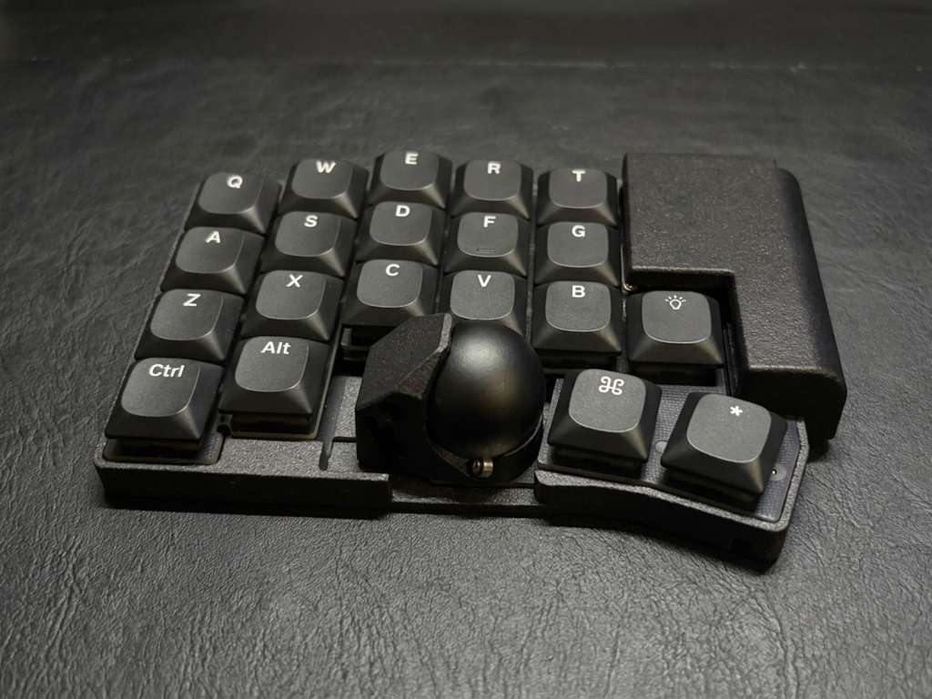 『glasOrb』 -ガラス製トラックボール-