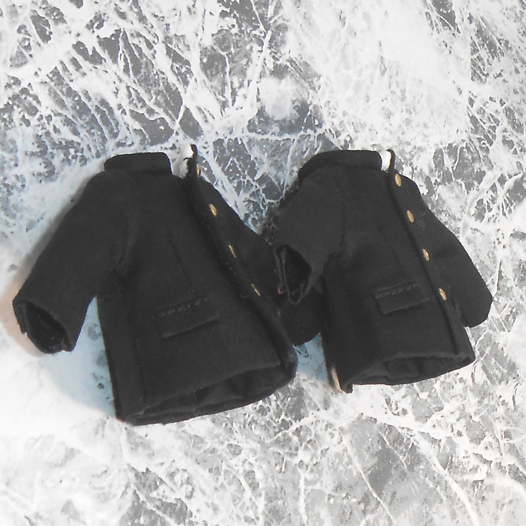 ねんどろいどどーる用 前閉じ&後閉じ 学ランセット 黒 白 2種 ハンドメイド