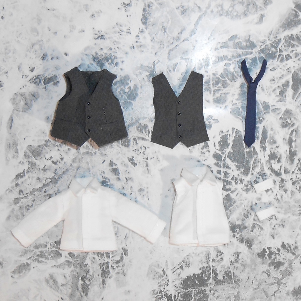 ねんどろいどどーる 【身長調整用】 前閉じスーツセット グレー スリーピース ハンドメイド