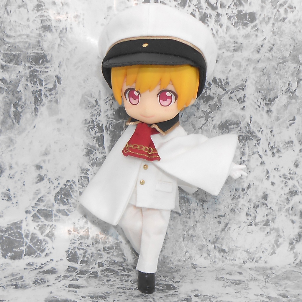 ねんどろいどどーる オビツ11用 マント マントコート 外套 フード付き 襟付き 黒 白 ハンドメイド