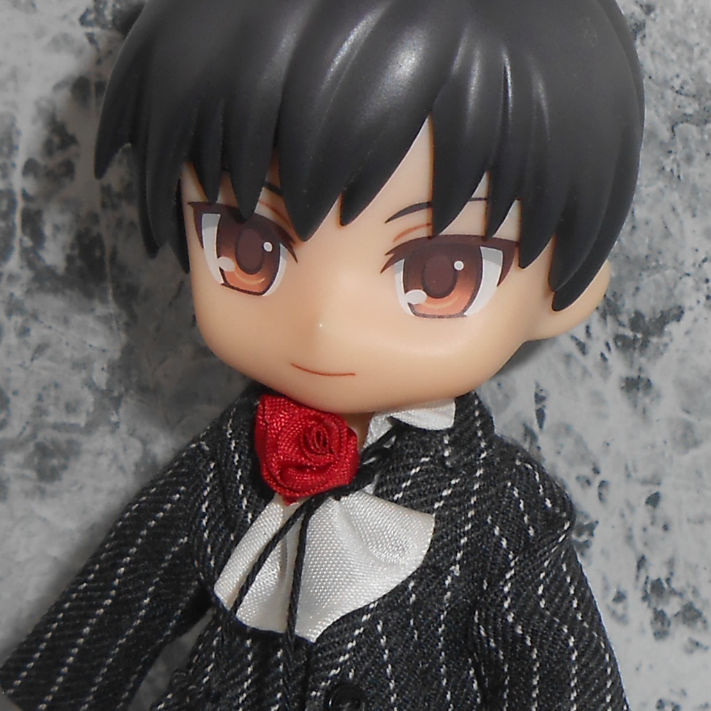 ねんどろいどどーる 前閉じスーツセット ストライプ 濃グレー チャコール ハンドメイド