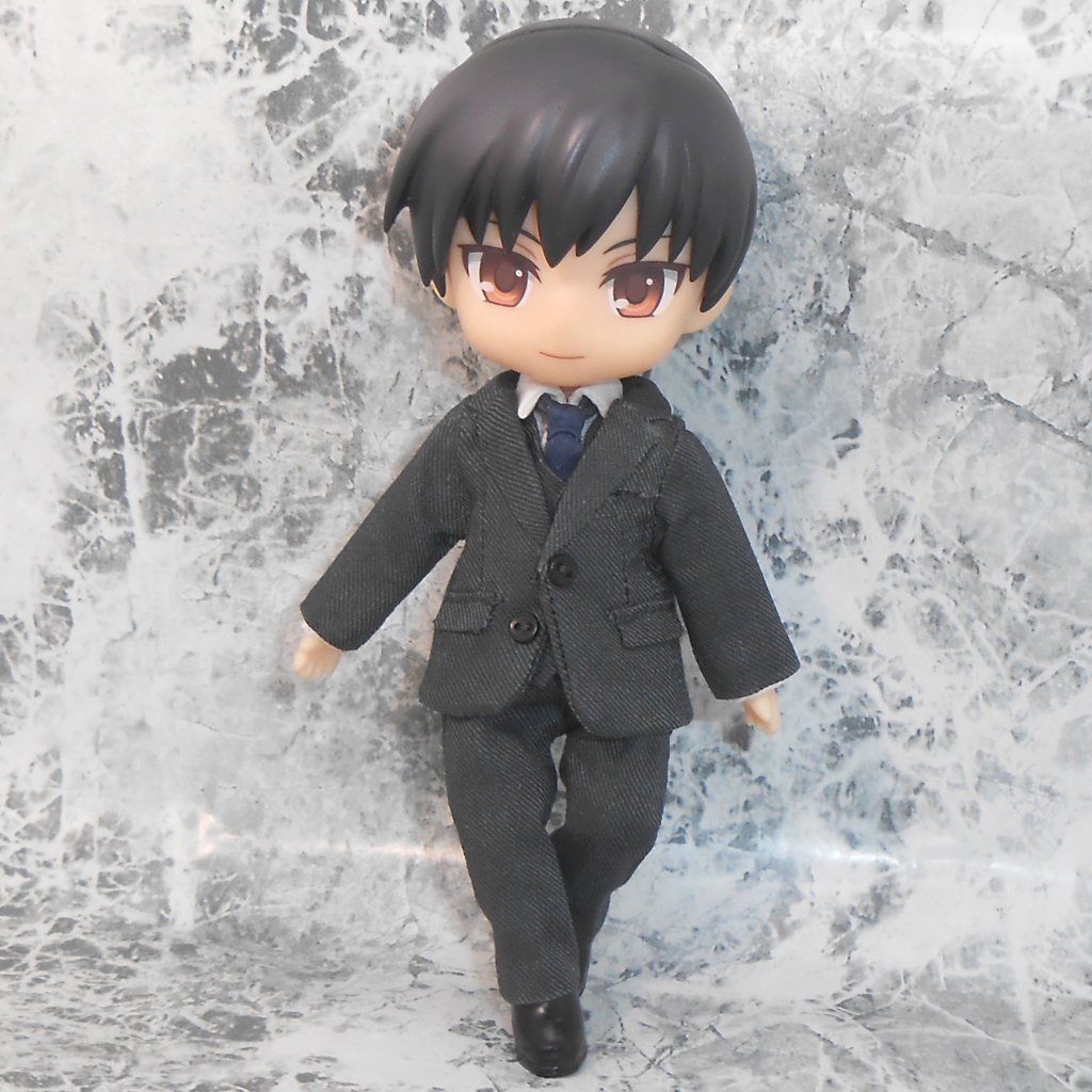 ねんどろいどどーる 前とじスーツセット 濃グレー 綿麻混合生地 スリーピース ハンドメイド