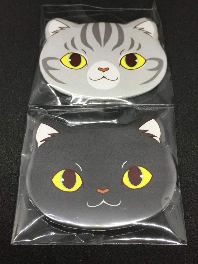 ねこ型缶バッチ