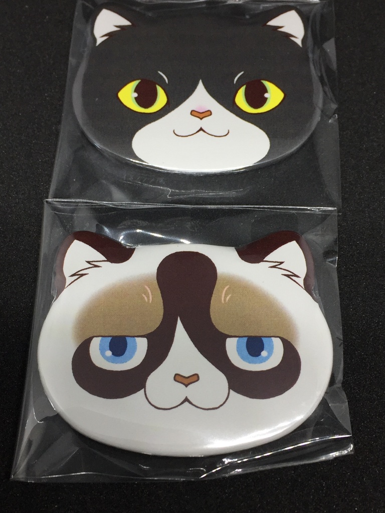 ねこ型缶バッチ