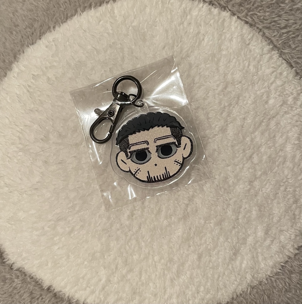 おめめが動くよ!尾形アクキー