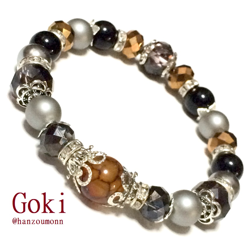 剛鬼モチーフ　カットビーズブレスレット