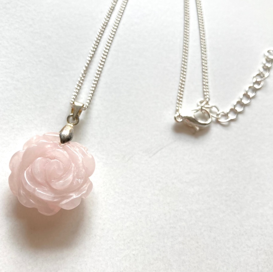 概念蔵馬のペンダント