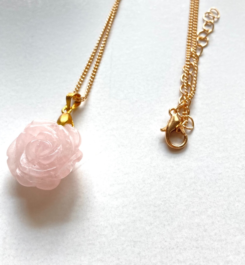 概念蔵馬のペンダント