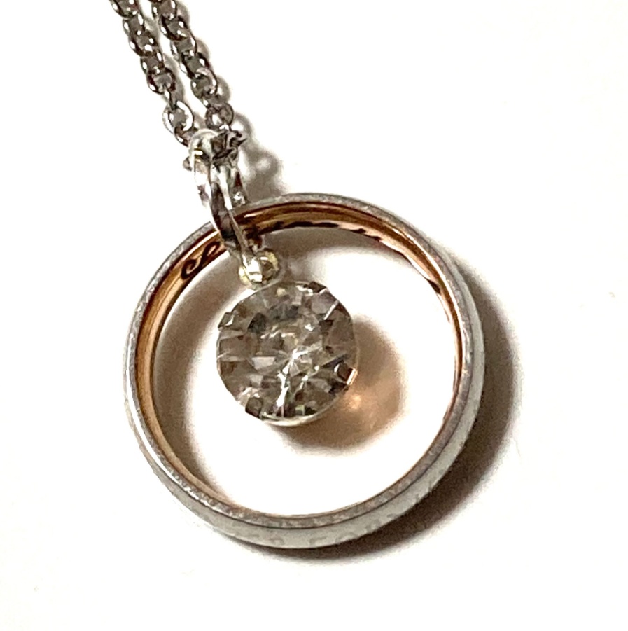 蔵馬に愛を叫ぶ指輪のアレンジペンダント