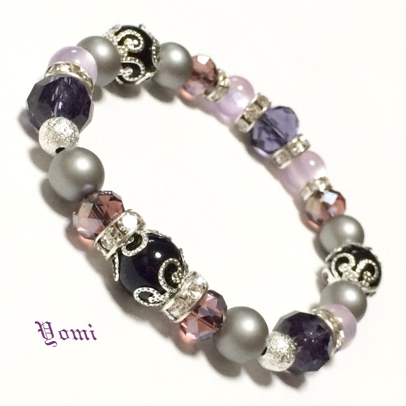 黄泉様モチーフ　カットビーズブレスレット