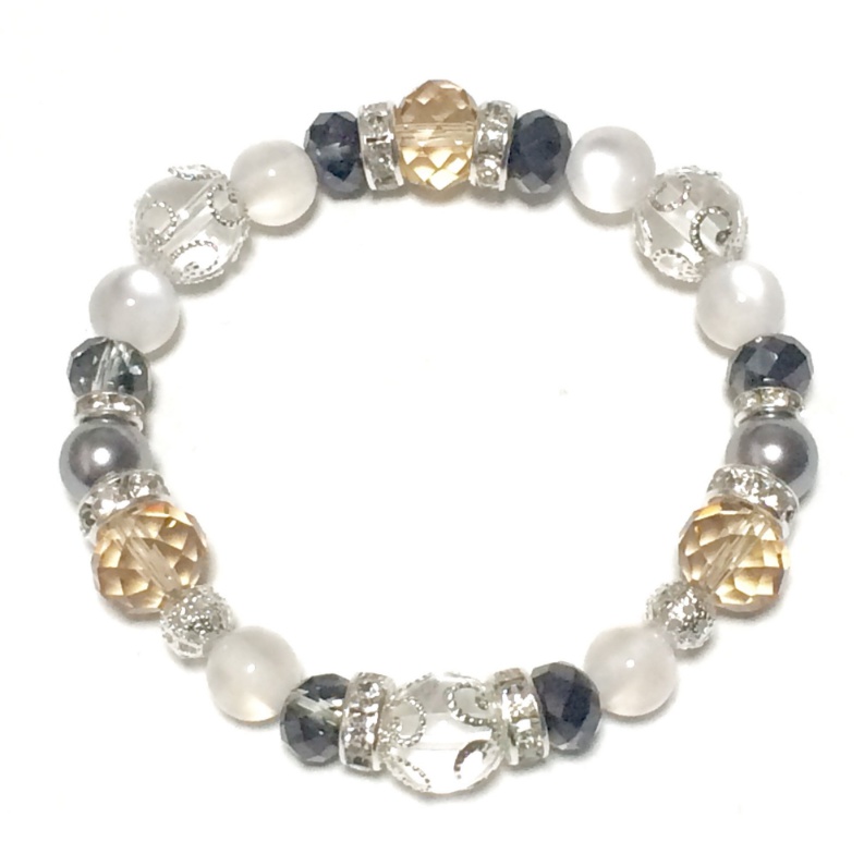 城戸亜沙斗モチーフ カットビーズブレスレット