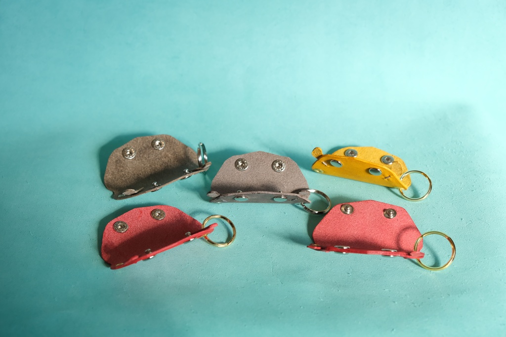 🦀のキーケース(明るい赤・渋い赤)