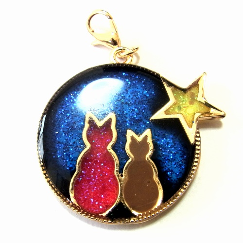 星空を見上げる猫チャーム