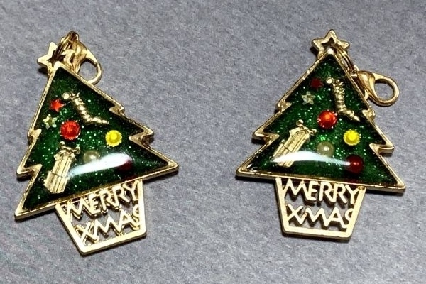 クリスマスツリー 赤安