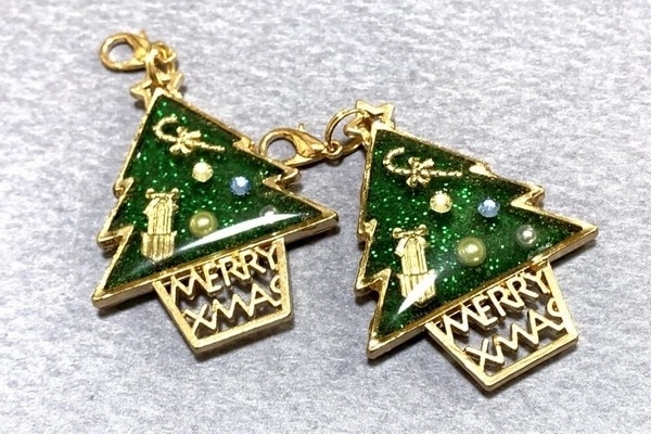 クリスマスツリー 降新